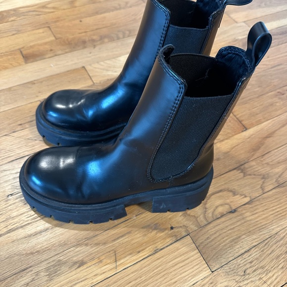 Mid-Calf Boots - Picture 6 of 8